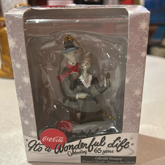 2011 Its A Wonderful Life Celebration 65 Years Ornament Coca Cola‎ In Box - Picture 1 of 5